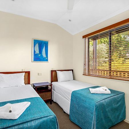 Tin Can Bay Marina Villas Extérieur photo
