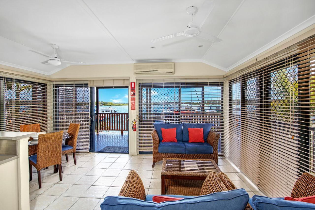 Tin Can Bay Marina Villas Extérieur photo